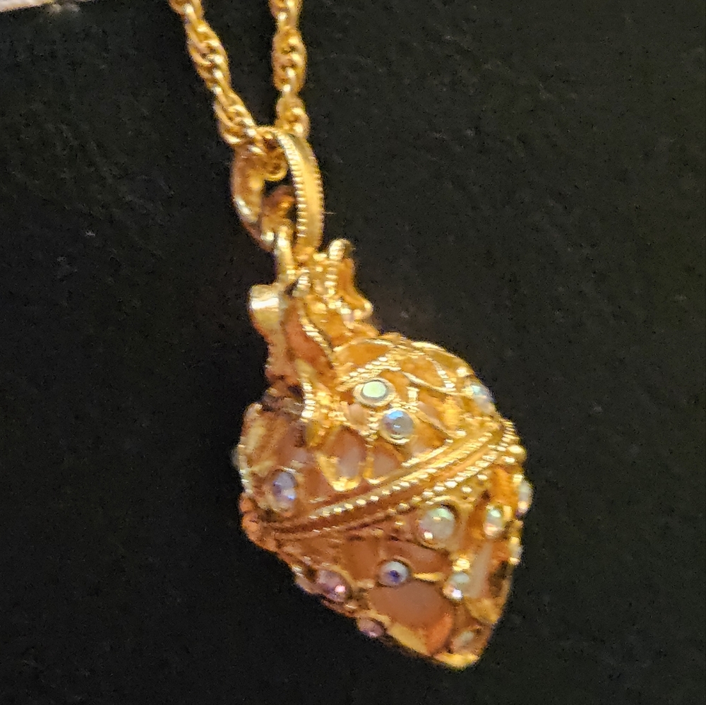 Joan Rivers Secret of the scroll necklace